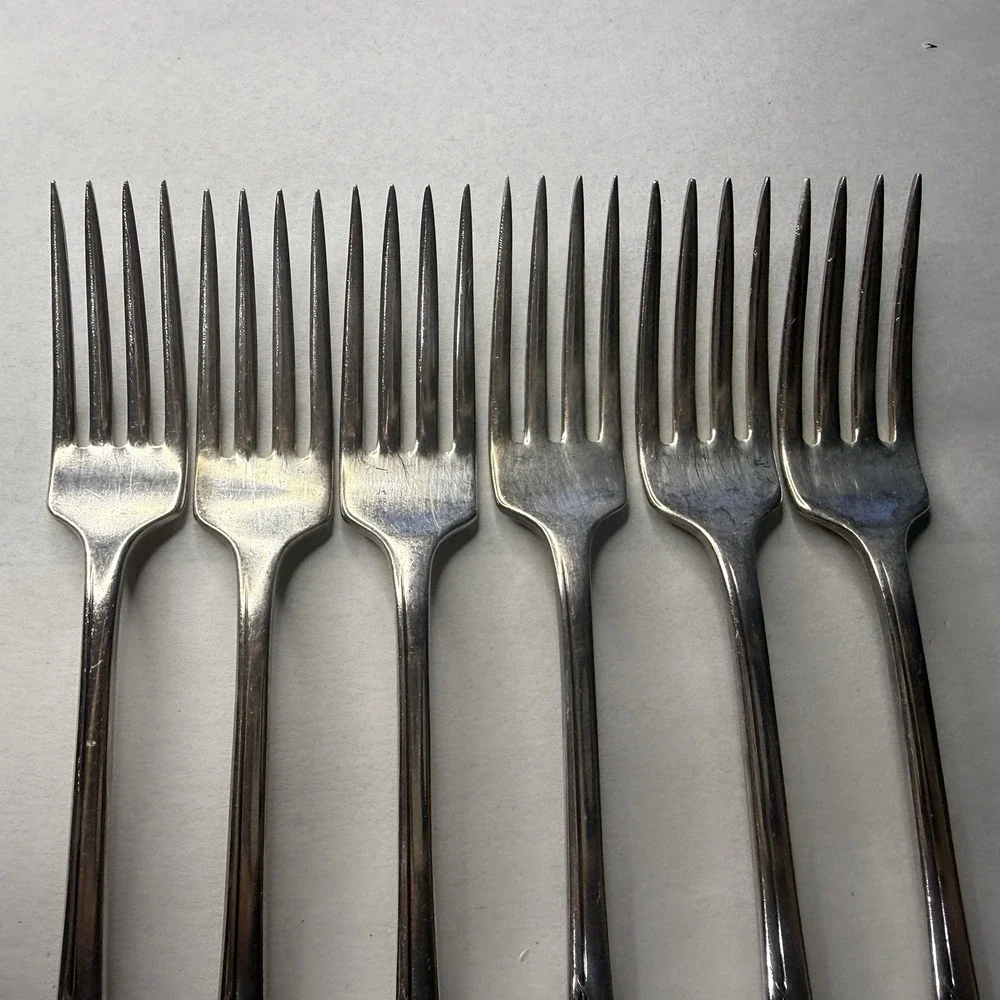 6 Community Oneida White Orchid Silver Plate 7-1/4